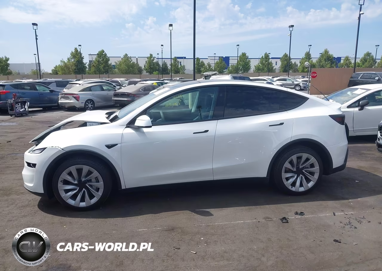 2026 Tesla Model Y Premium Rear-Wheel Drive-Rear-Wheel Drive VIN:7SAYGDED9TF548332 - 14