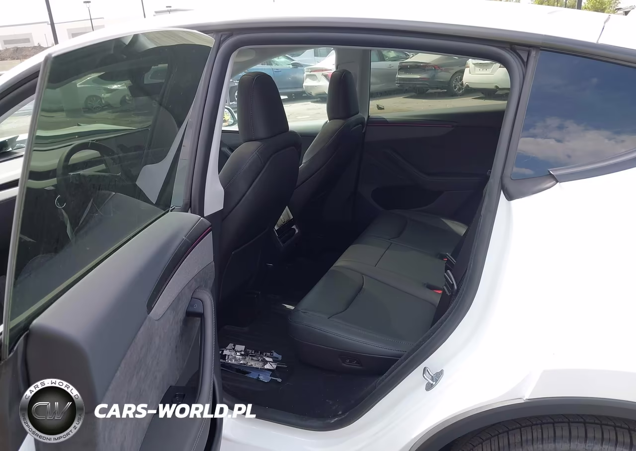 2026 Tesla Model Y Premium Rear-Wheel Drive-Rear-Wheel Drive VIN:7SAYGDED9TF548332 - 8