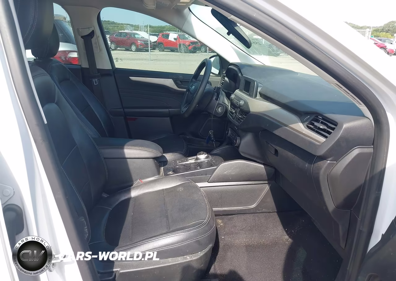 2022 Ford Escape S VIN:1FMCU0F64NUB50735 - 5