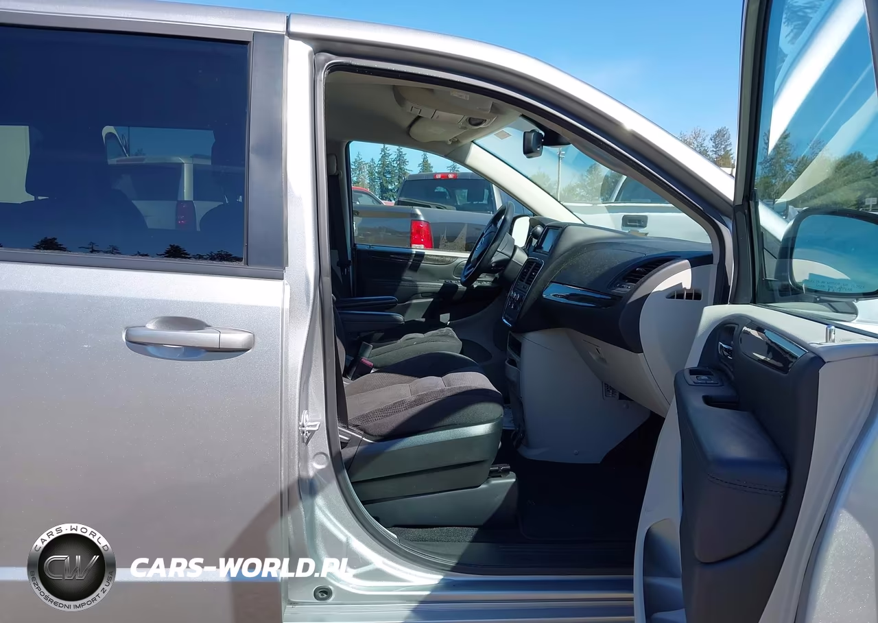 2018 Dodge Grand Caravan Se VIN:2C4RDGBG1JR309952 - 5