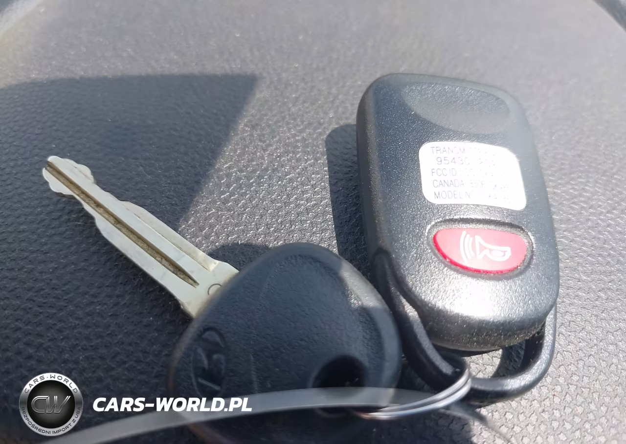 2011 Hyundai Tucson Limited VIN:KM8JUCAC0BU231930 - 11