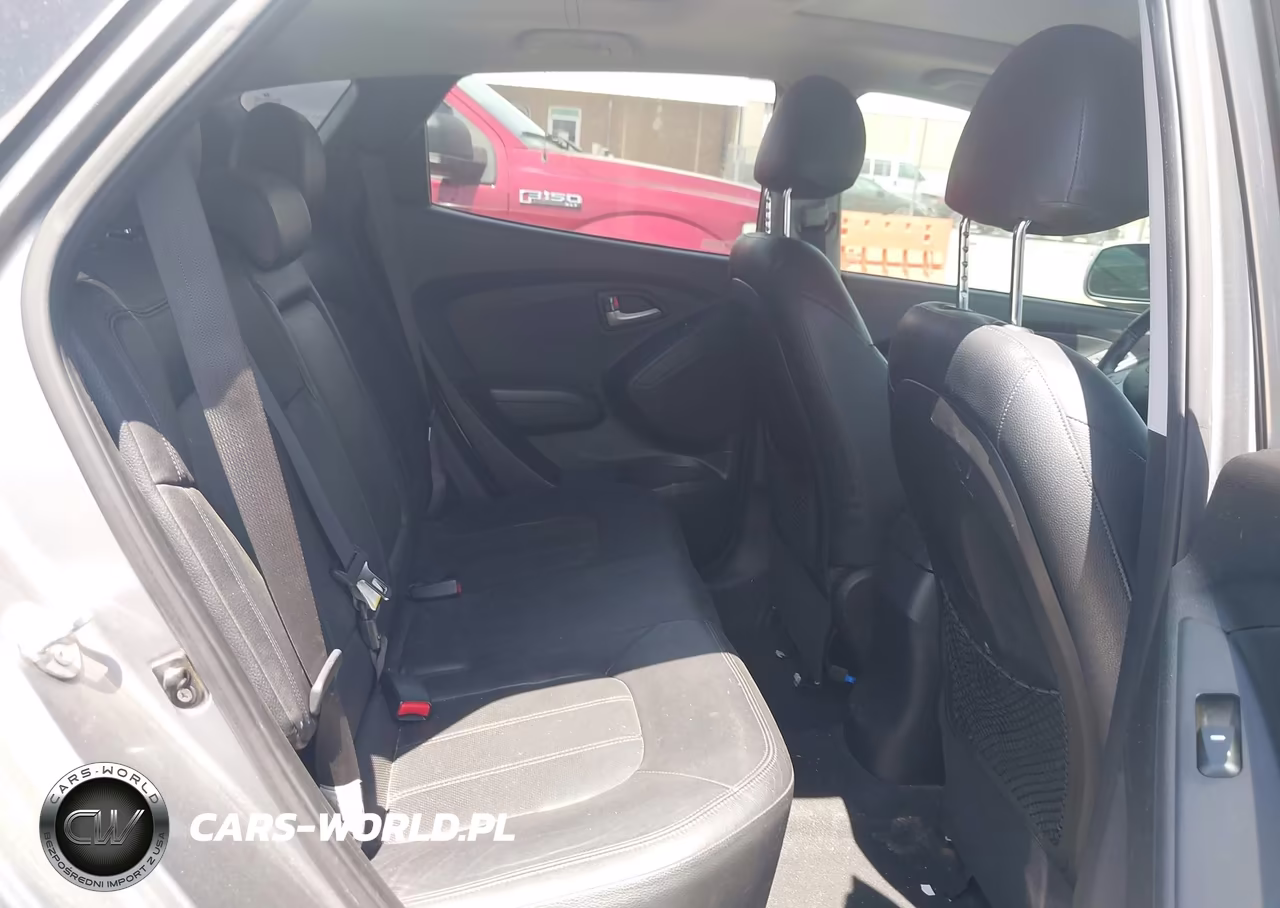 2011 Hyundai Tucson Limited VIN:KM8JUCAC0BU231930 - 8