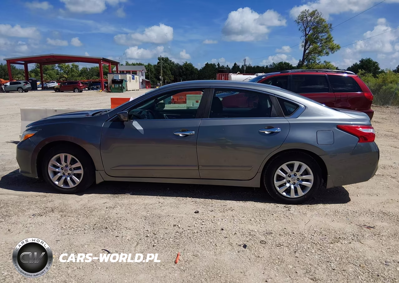 2016 Nissan Altima 2.5 S VIN:1N4AL3AP1GC119831 - 14