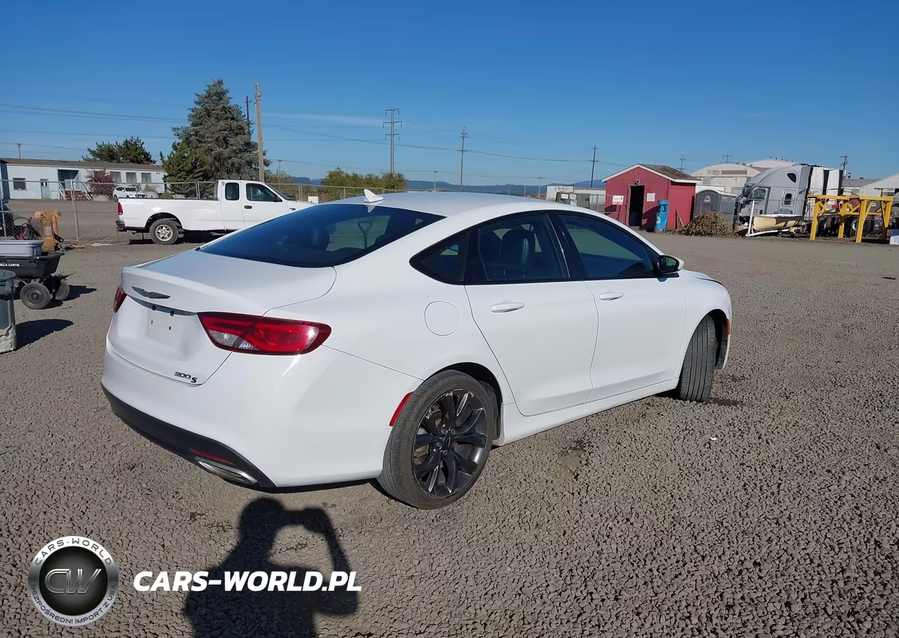 2015 Chrysler 200 S VIN:1C3CCCBGXFN516088 - 4