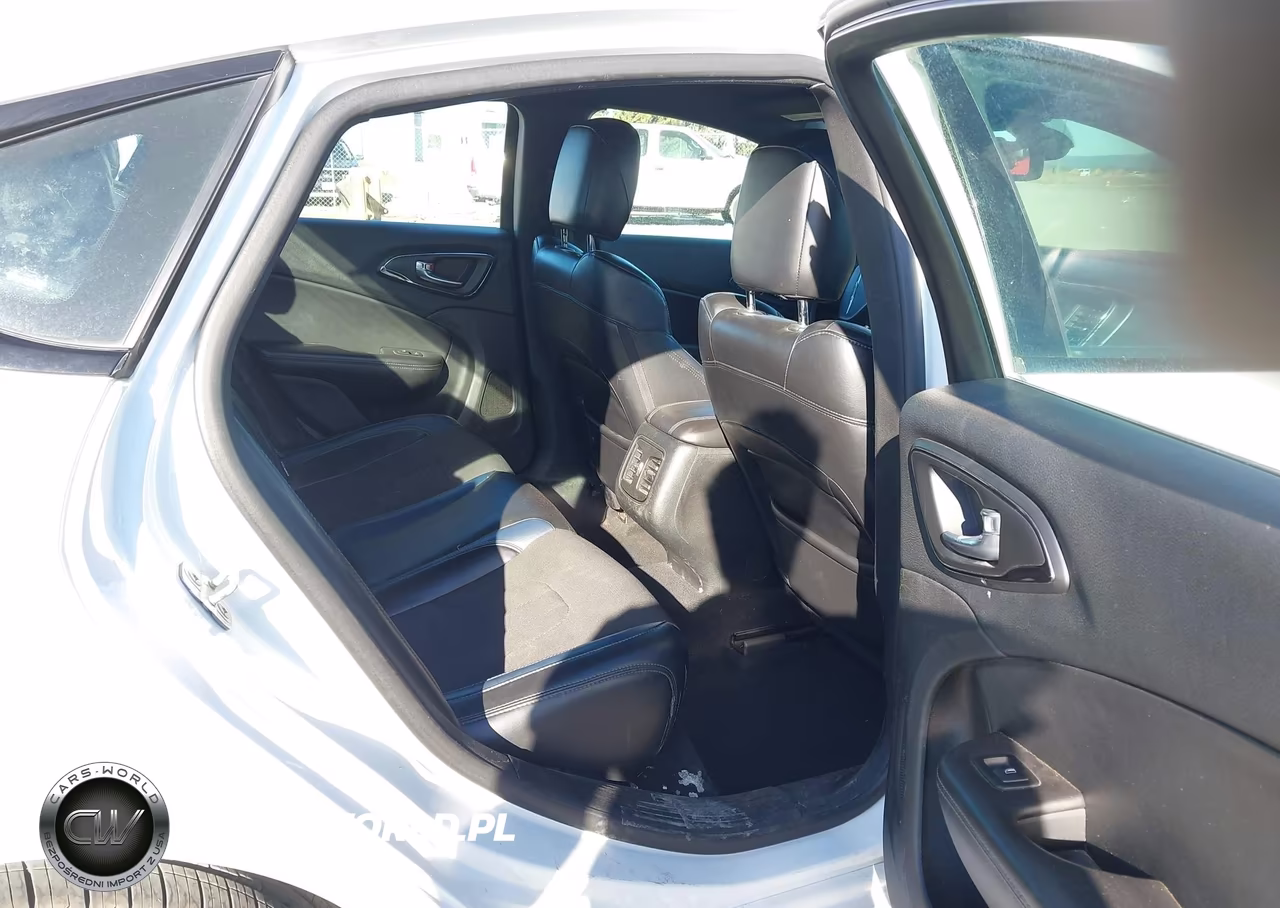 2015 Chrysler 200 S VIN:1C3CCCBGXFN516088 - 8