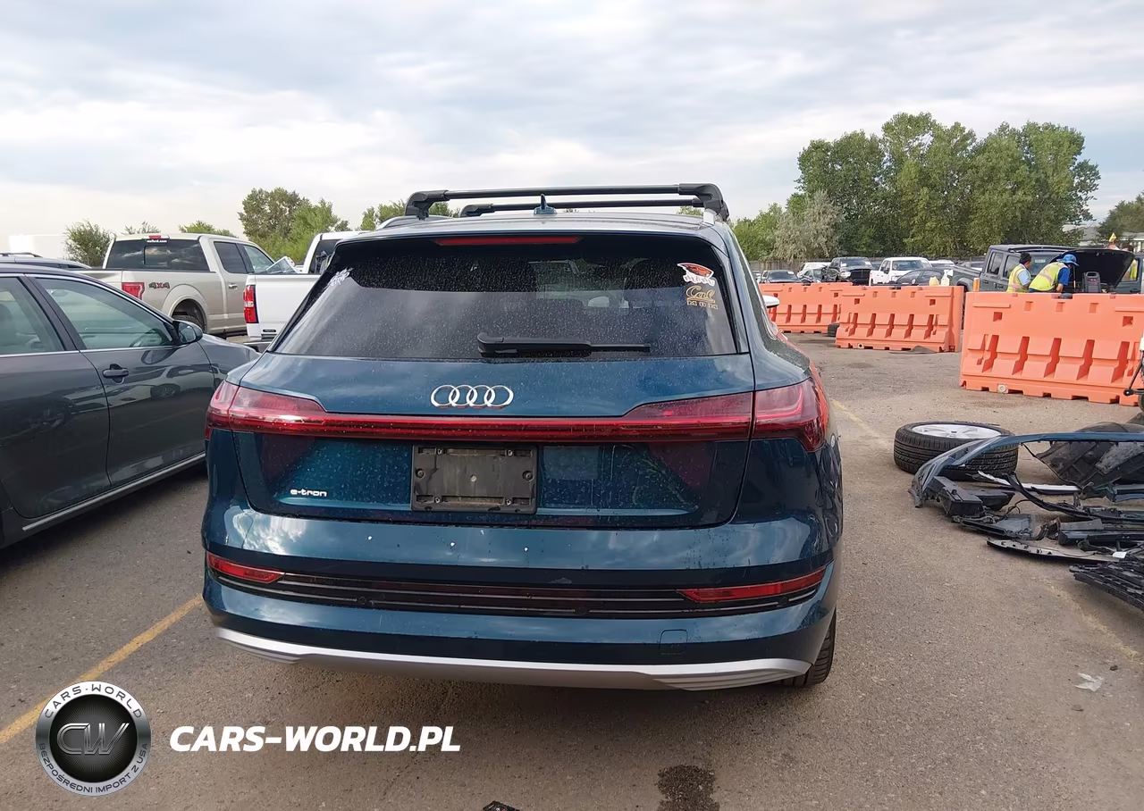 2019 Audi E-Tron Premium Plus VIN:WA1VAAGE1KB019975 - 17