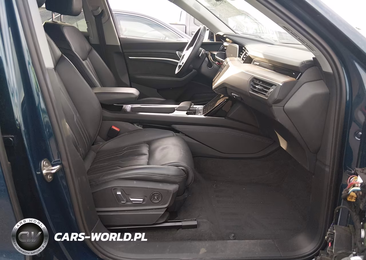 2019 Audi E-Tron Premium Plus VIN:WA1VAAGE1KB019975 - 5