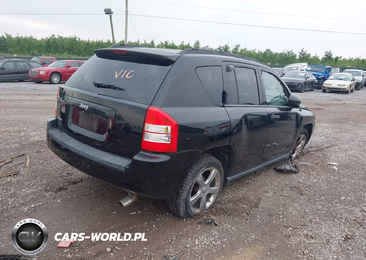 2007 Jeep Compass Sport VIN:1J8FF47WX7D123732 - 4