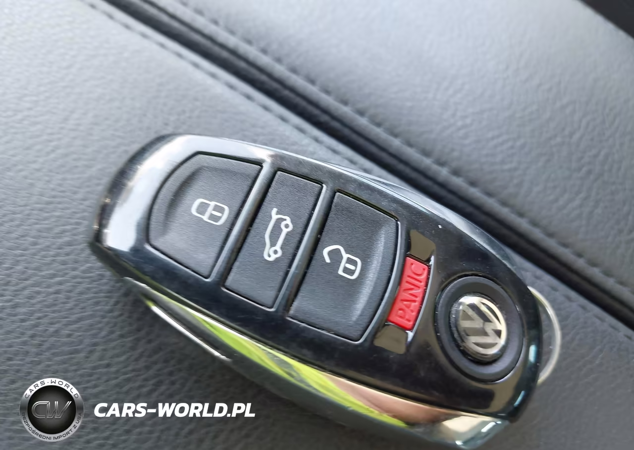 2016 Volkswagen Touareg Tdi Lux VIN:WVGEP9BP3GD002761 - 11