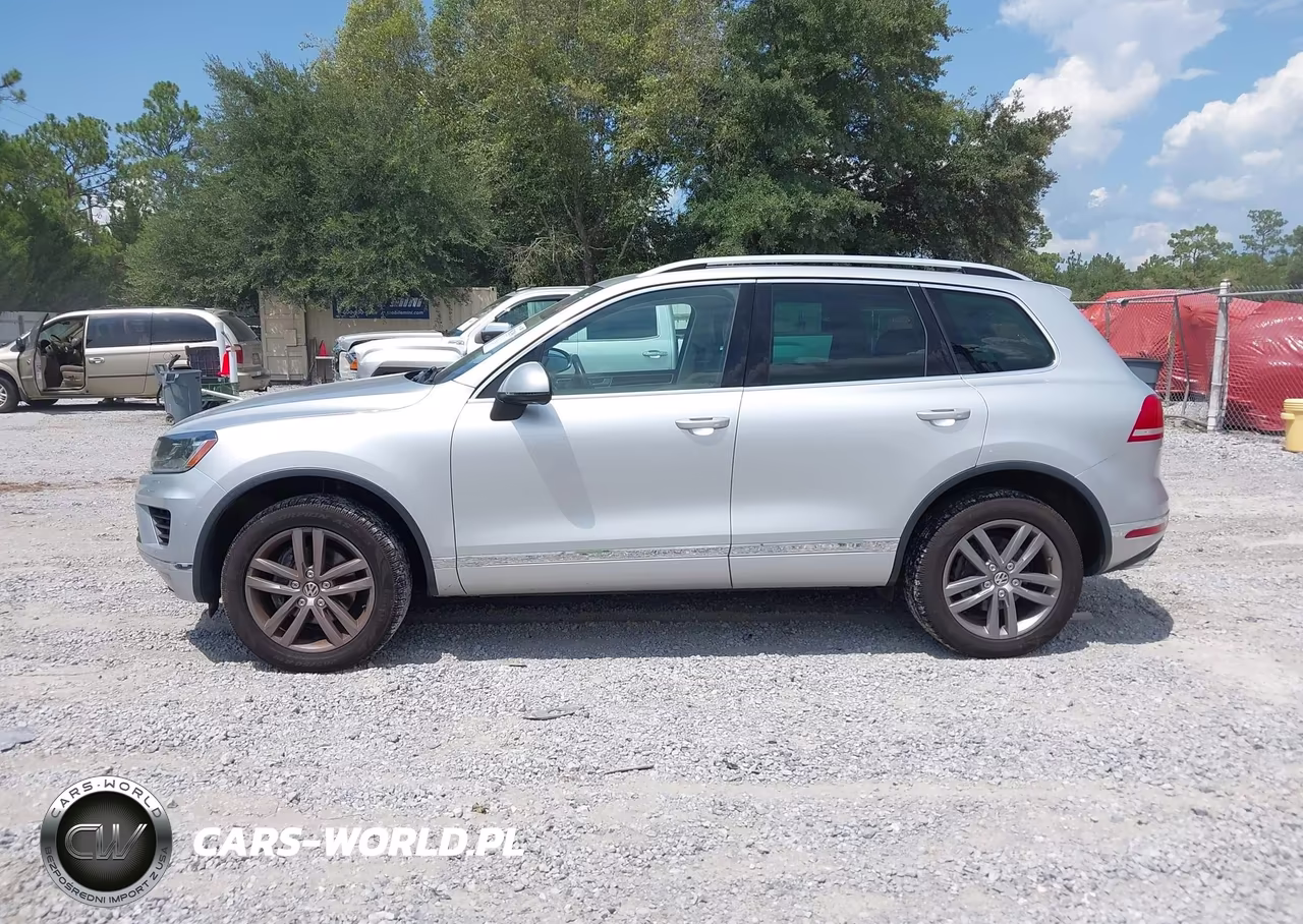 2016 Volkswagen Touareg Tdi Lux VIN:WVGEP9BP3GD002761 - 15