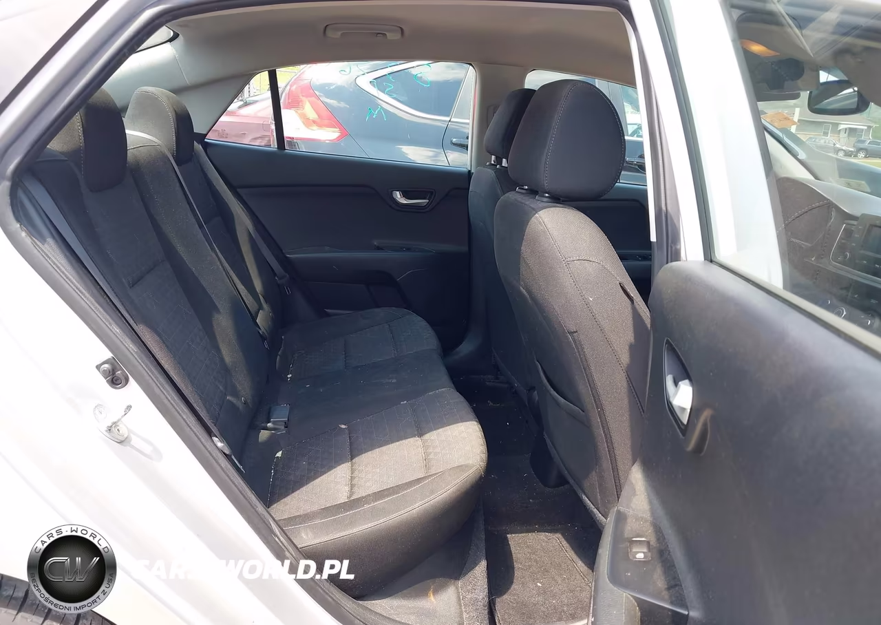 2019 Kia Rio Lx VIN:3KPA24AB0KE203292 - 8