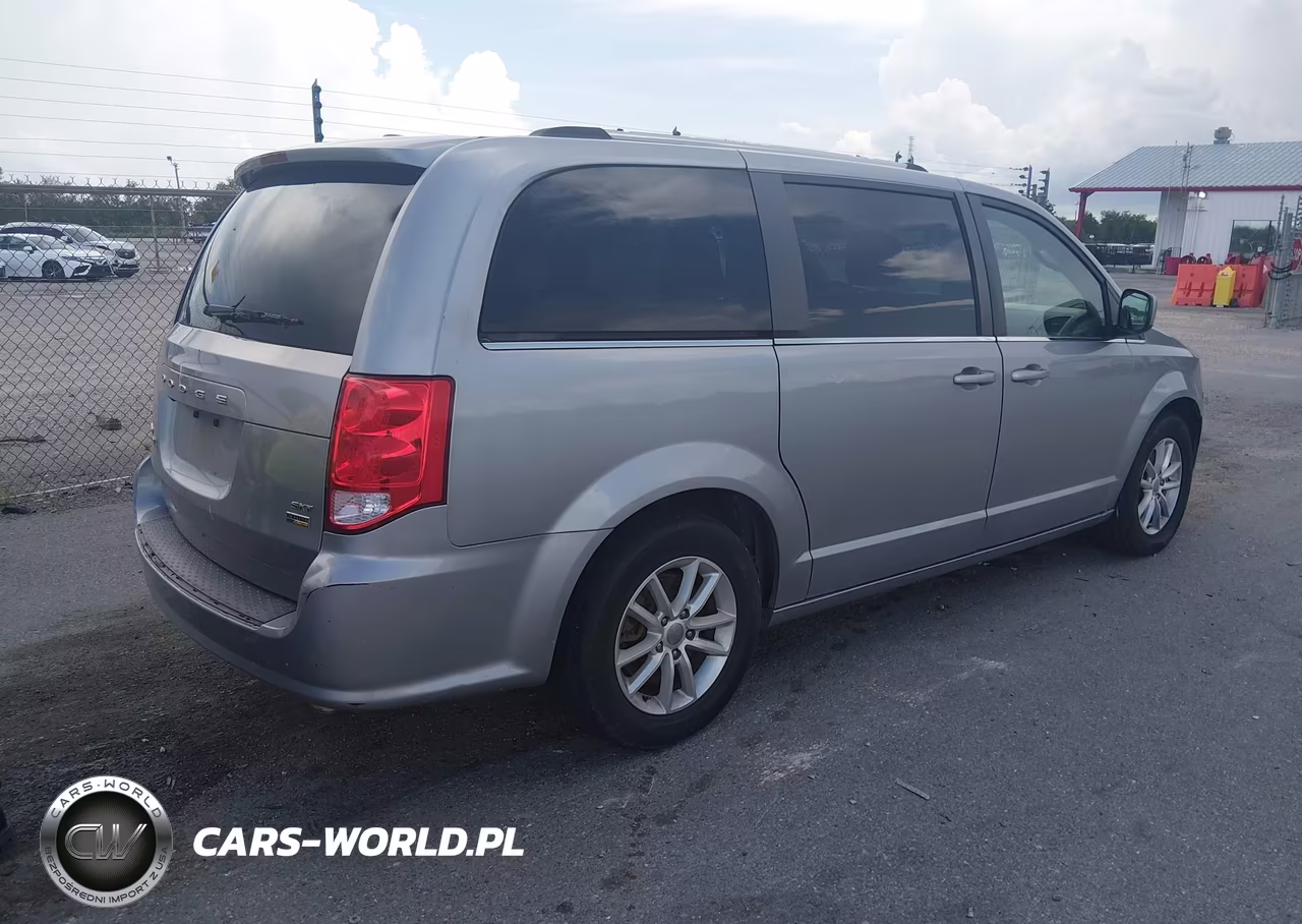 2019 Dodge Grand Caravan Sxt VIN:2C4RDGCG4KR735957 - 4