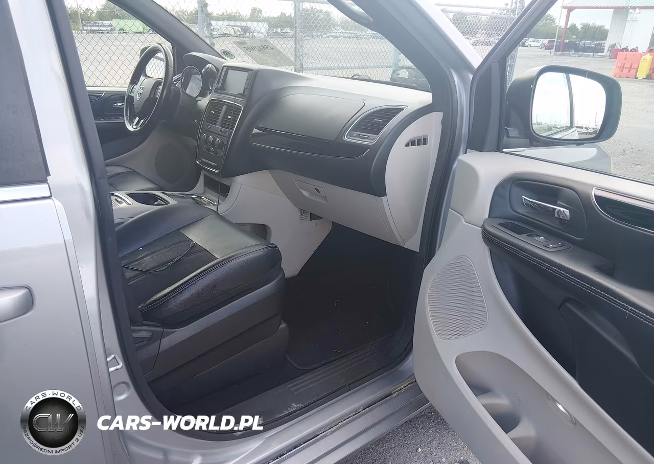 2019 Dodge Grand Caravan Sxt VIN:2C4RDGCG4KR735957 - 5