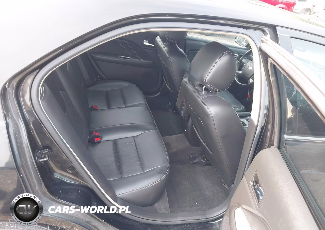 2012 Ford Fusion Sport VIN:3FAHP0KC9CR300264 - 8