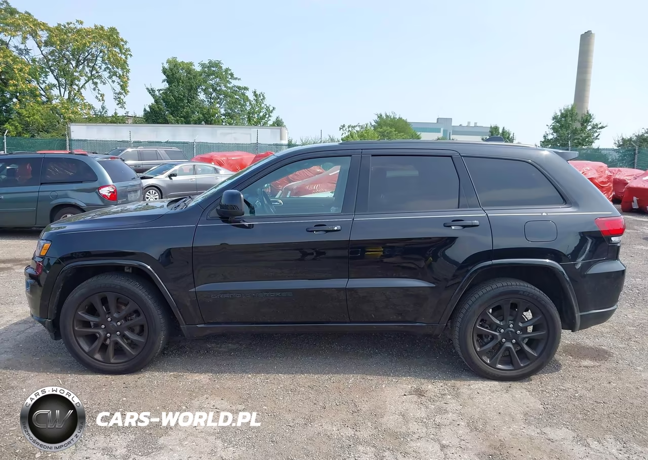 2020 Jeep Grand Cherokee Altitude 4X4 VIN:1C4RJFAG1LC362621 - 14