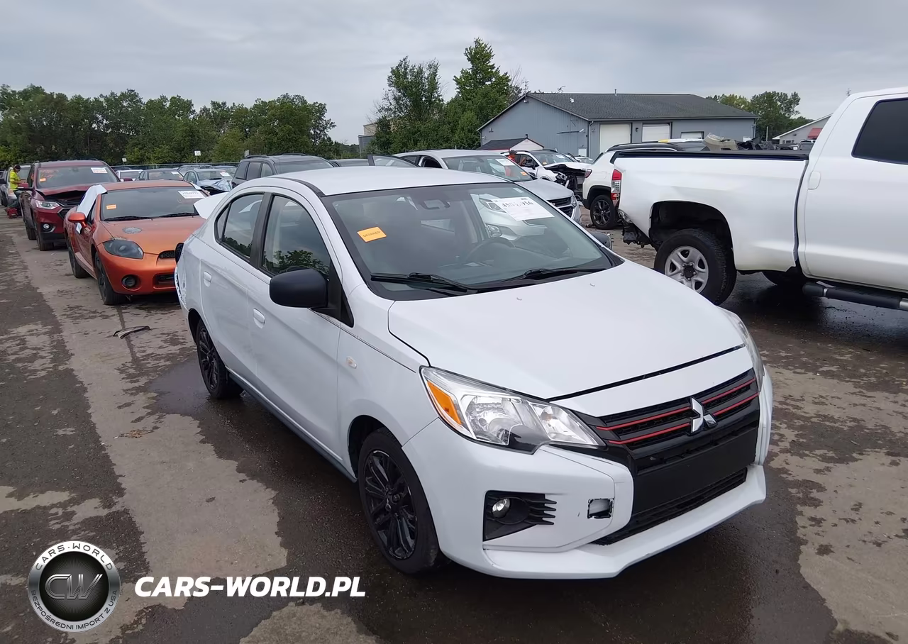 2022 Mitsubishi Mirage G4 Black Edition-Es-Le – zdjęcie 1 z 16