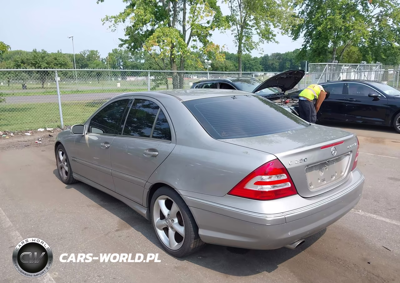 2005 Mercedes-Benz C 230 Kompressor Sport VIN:WDBRF40J65F589953 - 3