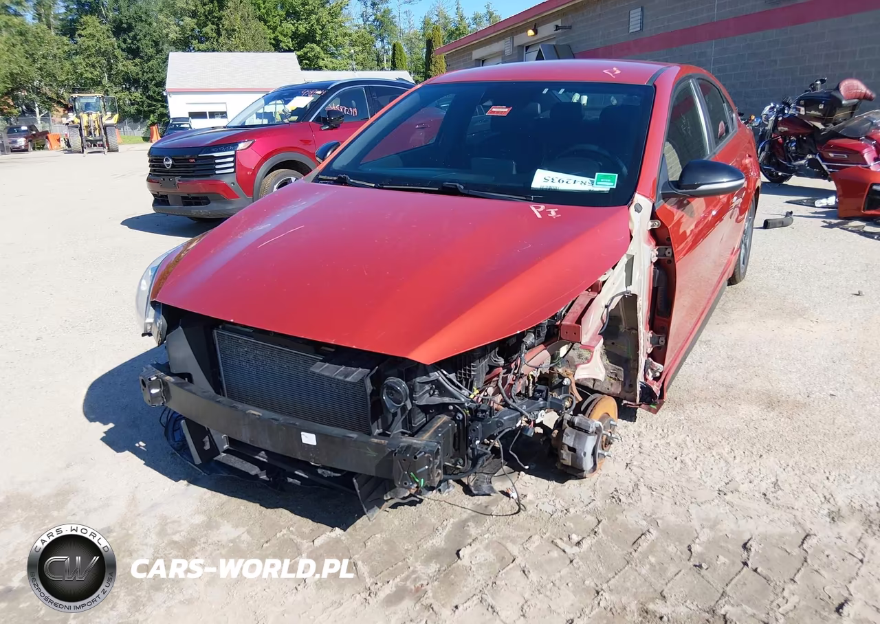 2020 Kia Forte Gt-Line VIN:3KPF34AD1LE179929 - 18