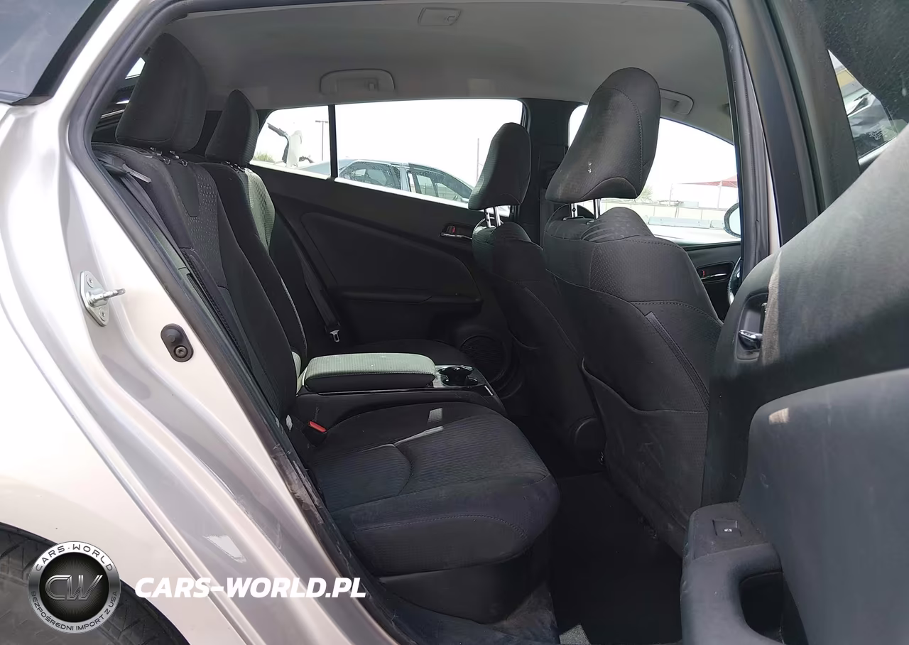 2017 Toyota Prius Prime Plus VIN:JTDKARFP8H3058284 - 8