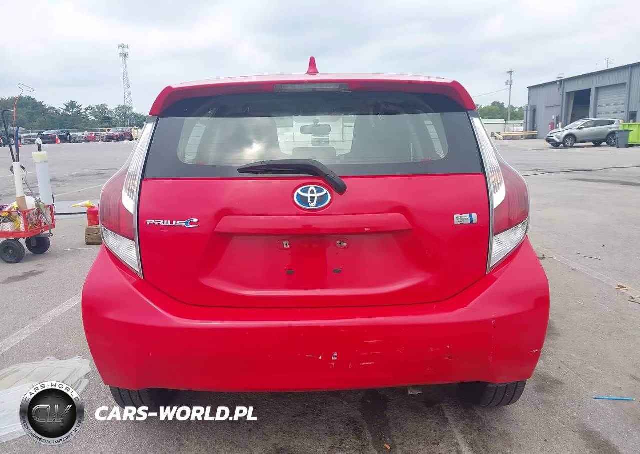 2015 Toyota Prius C One VIN:JTDKDTB32F1098361 - 16