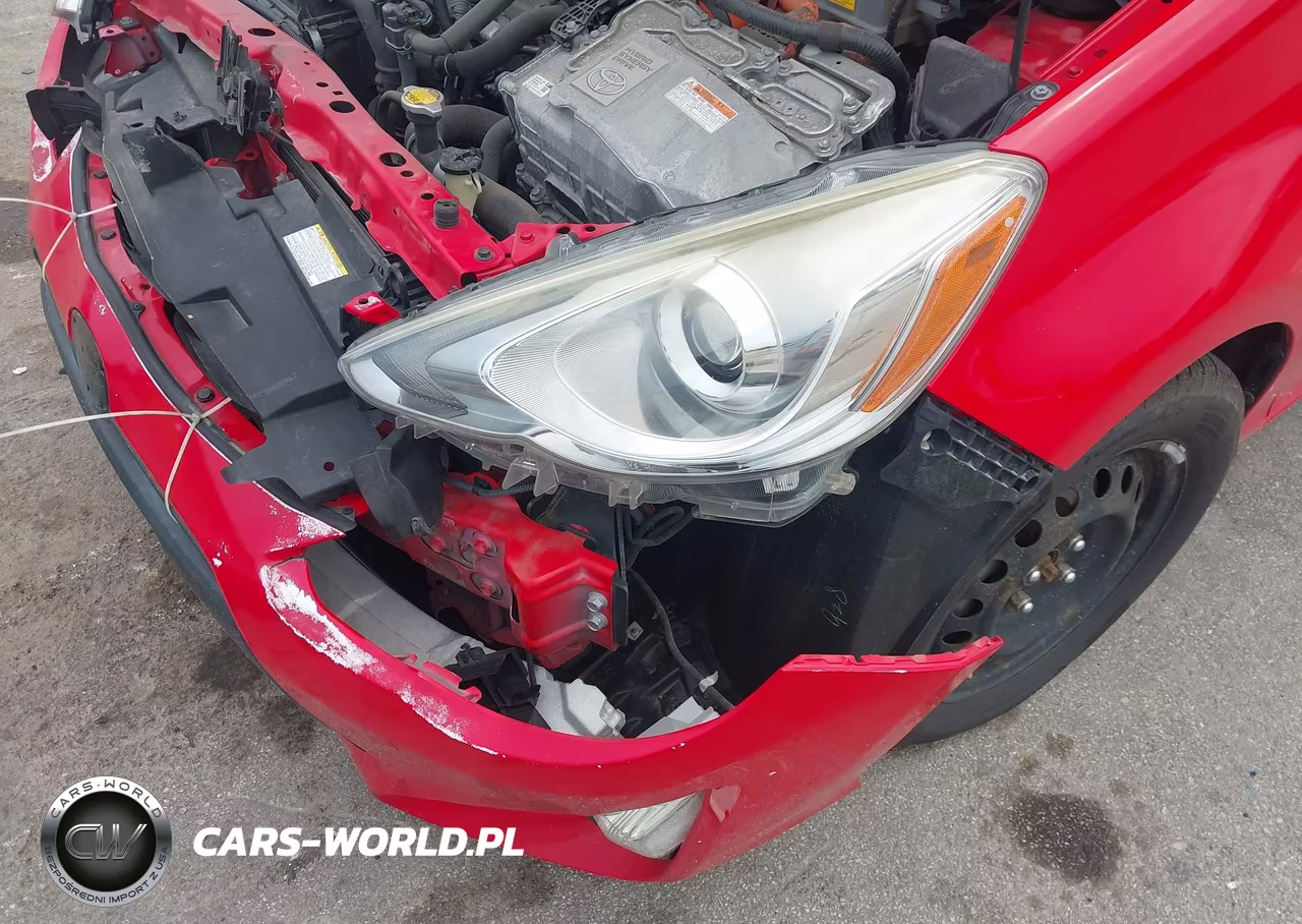 2015 Toyota Prius C One VIN:JTDKDTB32F1098361 - 18