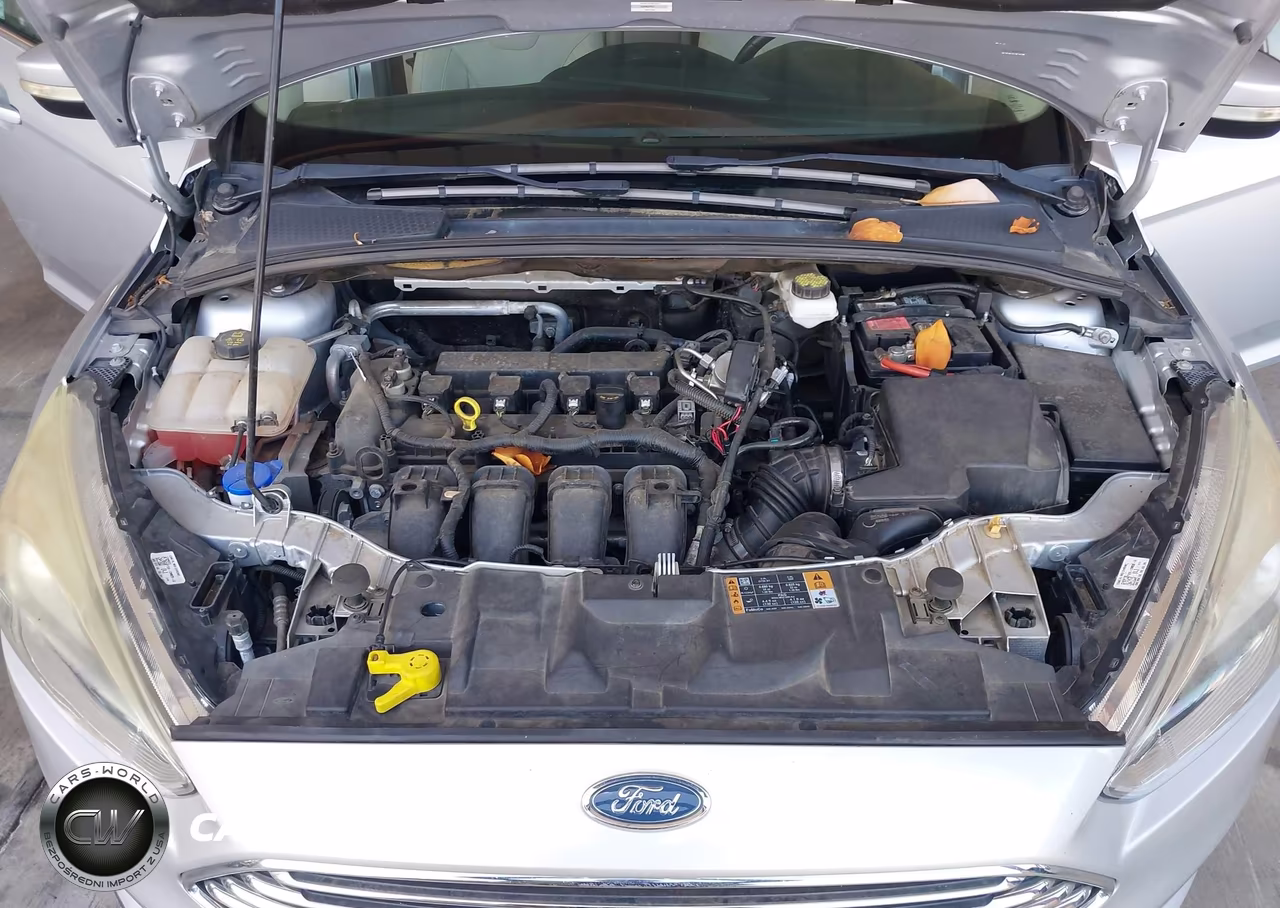 2018 Ford Focus Titanium VIN:1FADP3N26JL314105 - 10