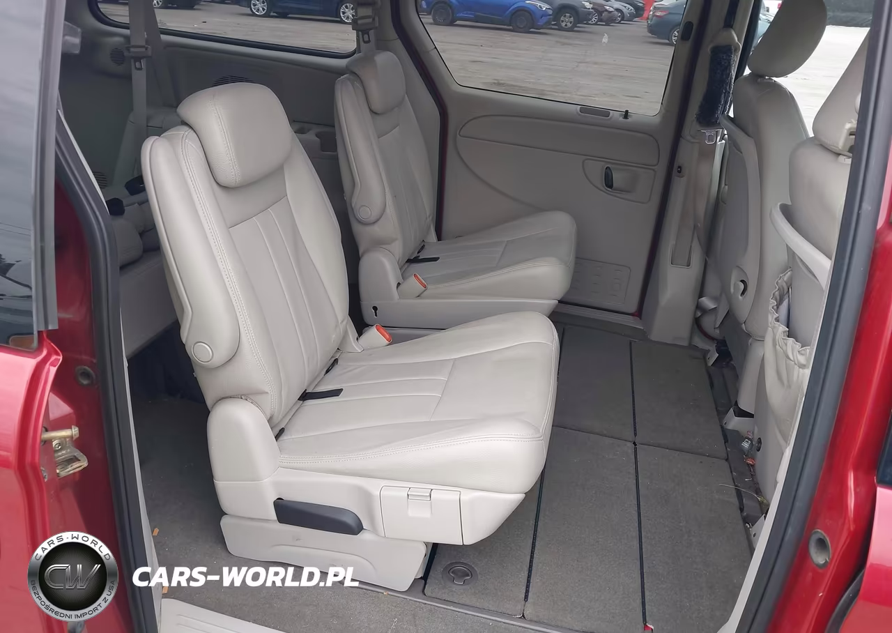 2006 Chrysler Town & Country Touring VIN:2A4GP54L06R845399 - 8