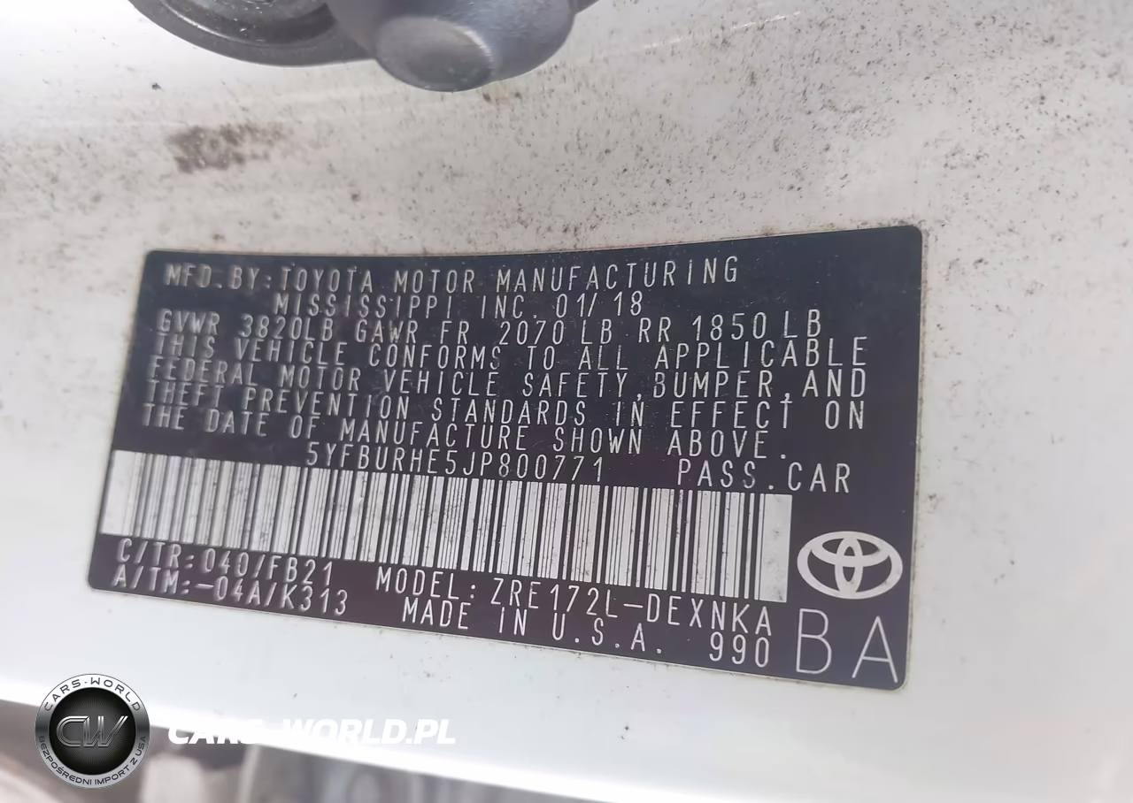 2018 Toyota Corolla Le VIN:5YFBURHE5JP800771 - 9