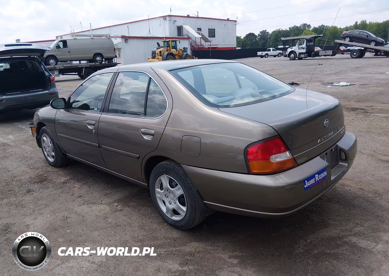 1999 Nissan Altima Gle-Gxe-Se-Se-L-Xe VIN:1N4DL01DXXC100213 - 3