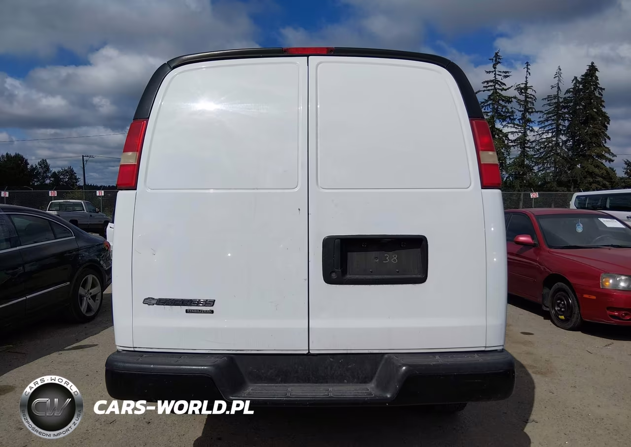 2015 Chevrolet Express 2500 Work Van VIN:1GCWGFFF2F1172361 - 16