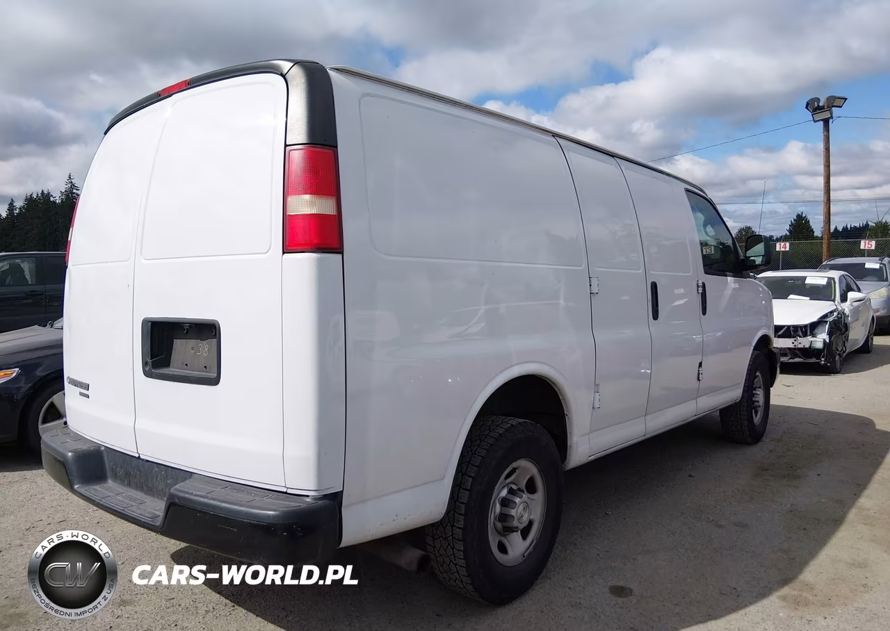2015 Chevrolet Express 2500 Work Van VIN:1GCWGFFF2F1172361 - 4