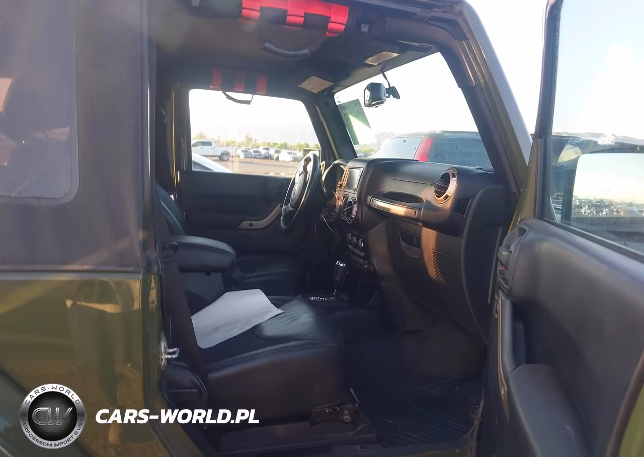 2016 Jeep Wrangler 75Th Anniversary VIN:1C4AJWBG0GL236915 - 5