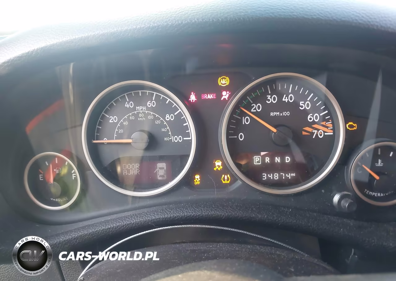 2016 Jeep Wrangler 75Th Anniversary VIN:1C4AJWBG0GL236915 - 7