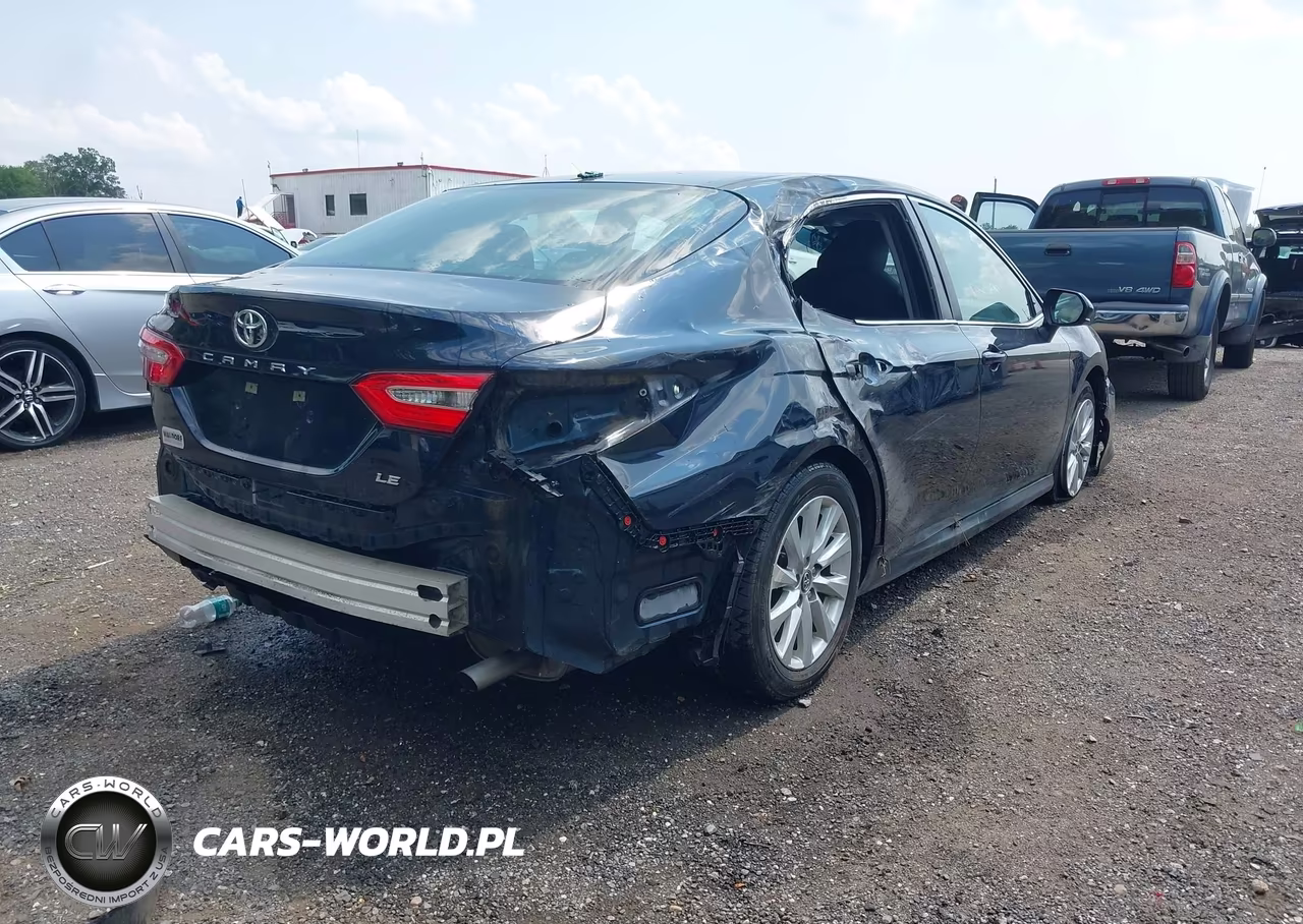 2019 Toyota Camry Le VIN:4T1B11HK0KU796788 - 4