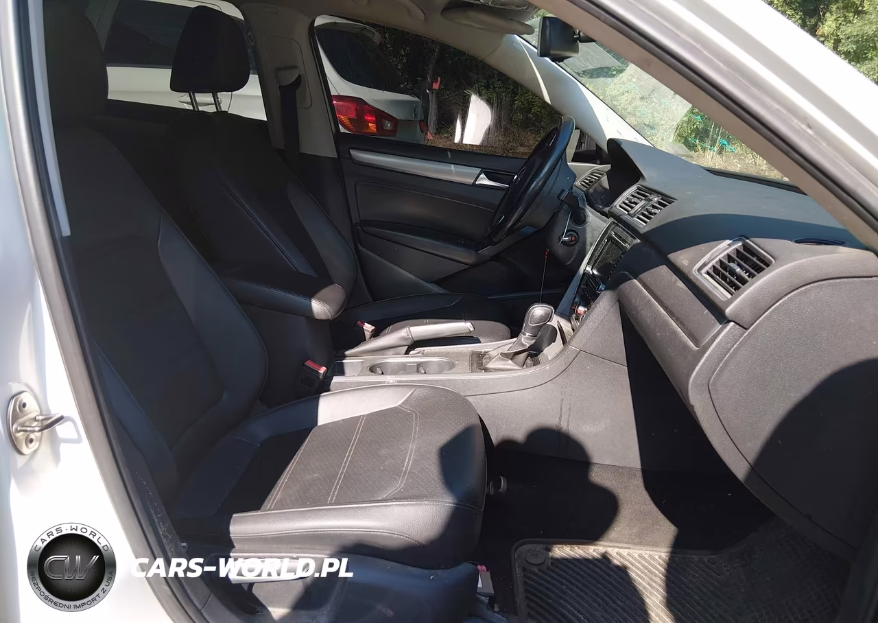 2014 Volkswagen Passat 1.8T Se VIN:1VWBS7A33EC060216 - 5