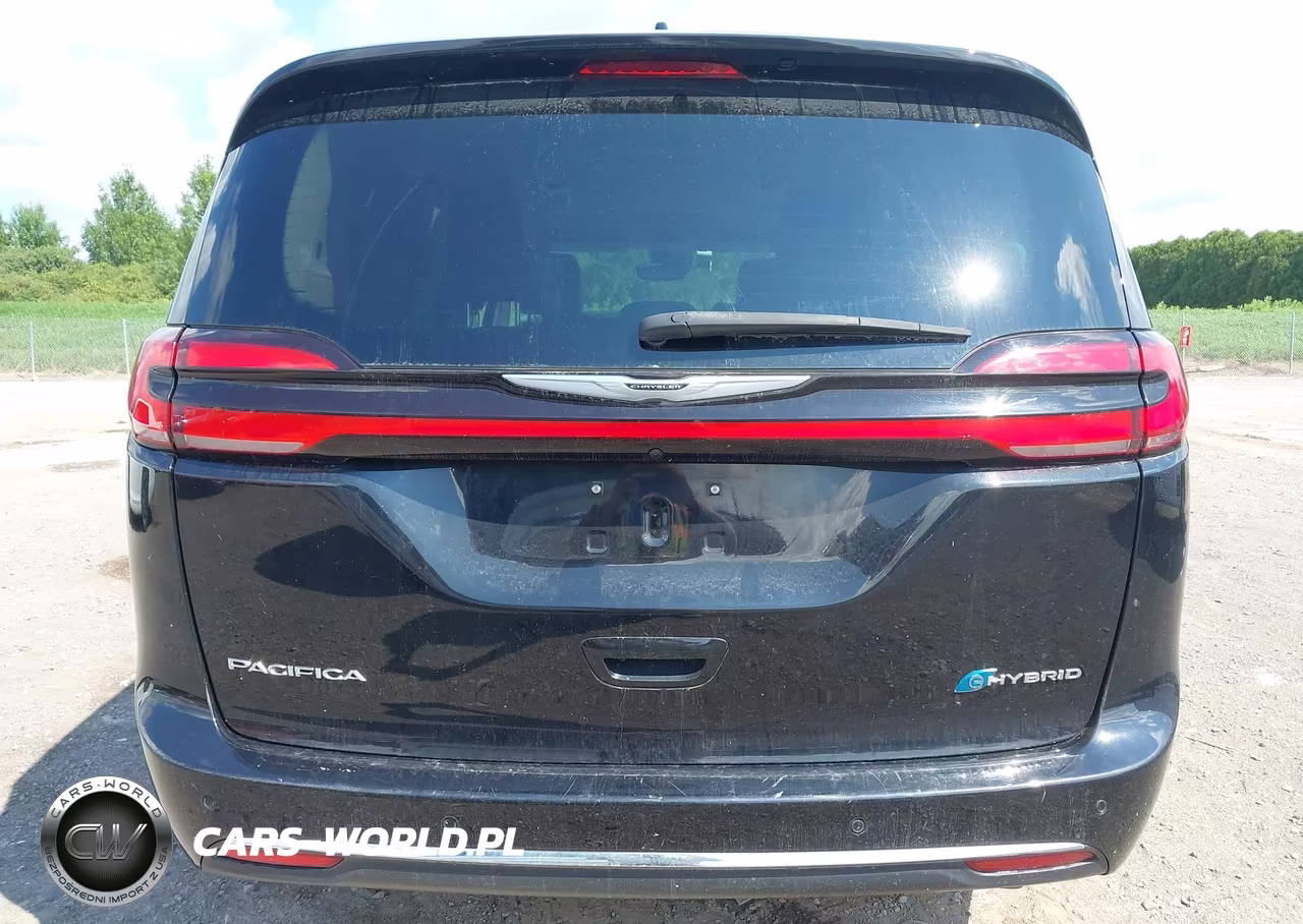 2024 Chrysler Pacifica Hybrid Select VIN:2C4RC1S78RR164453 - 16