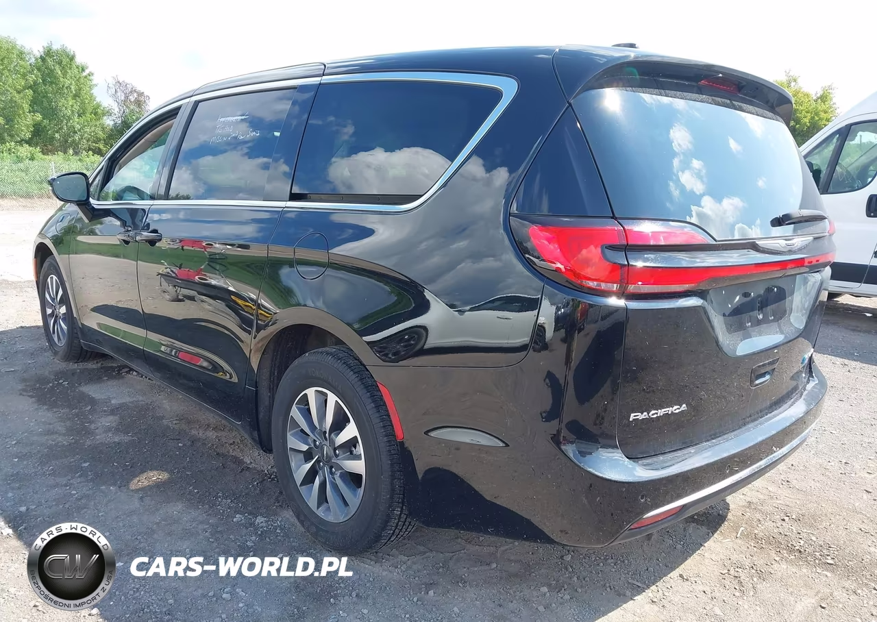 2024 Chrysler Pacifica Hybrid Select VIN:2C4RC1S78RR164453 - 3
