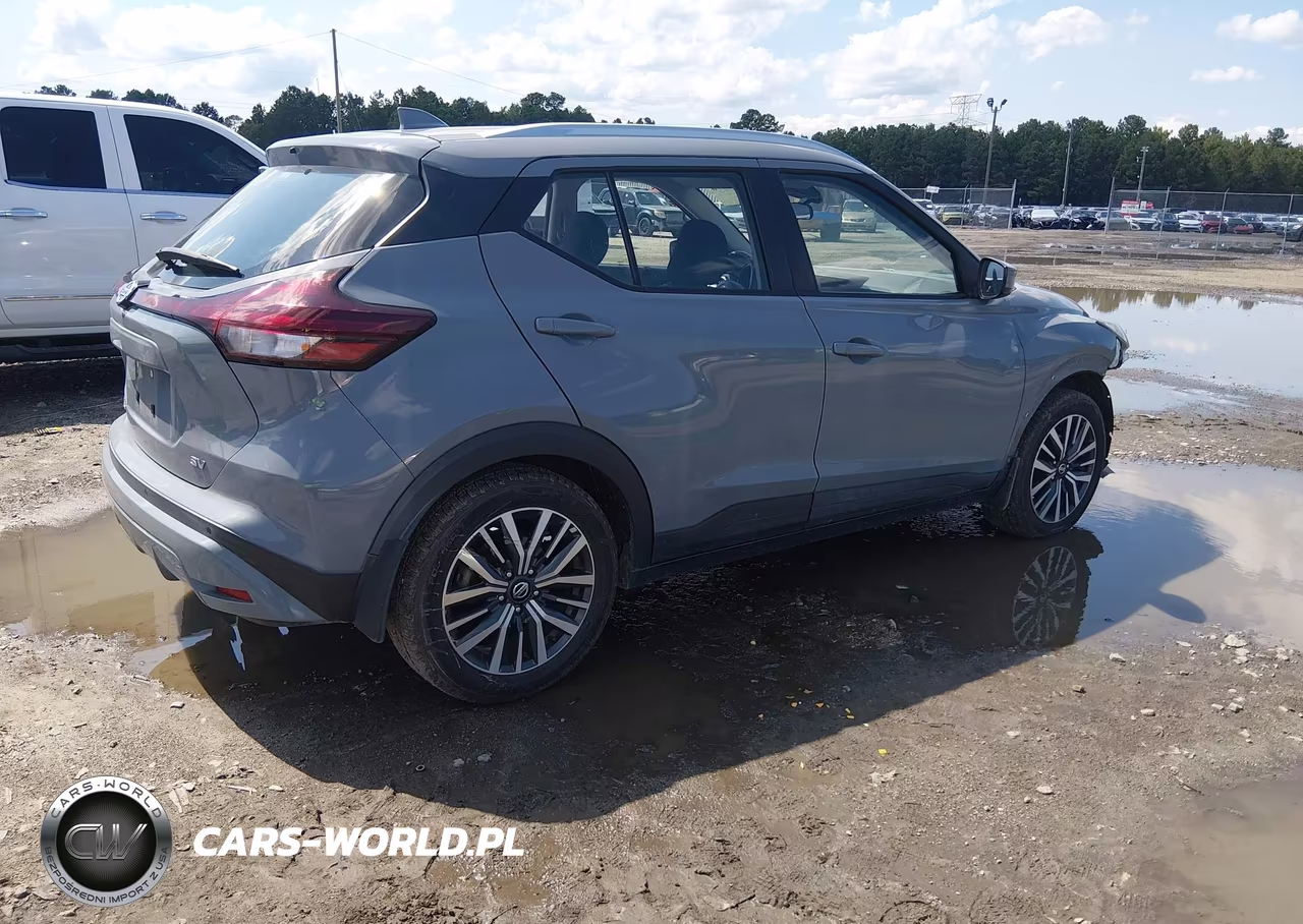 2021 Nissan Kicks Sv Xtronic Cvt VIN:3N1CP5CV2ML527689 - 4
