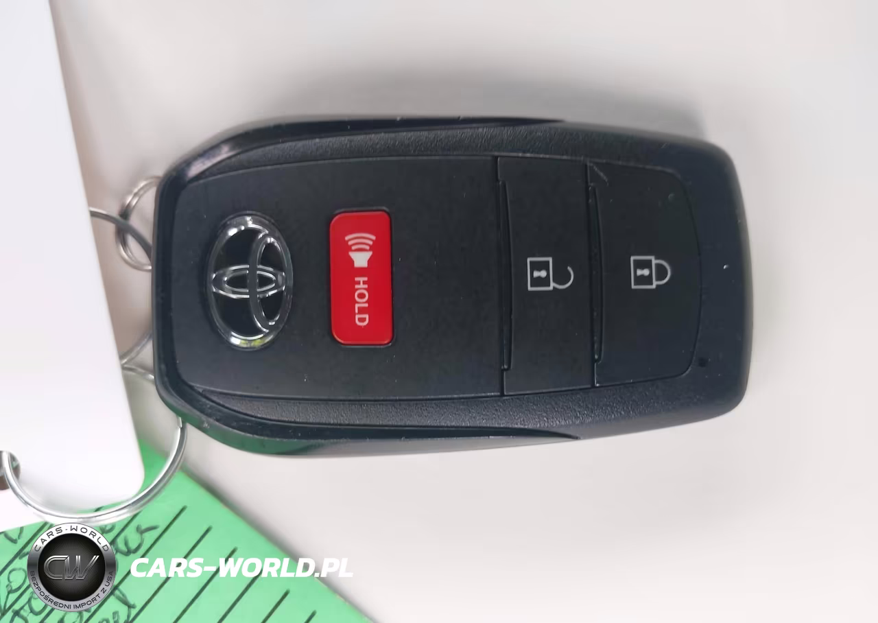 2025 Toyota Corolla Xse VIN:JTNC4MBE5S3246976 - 11