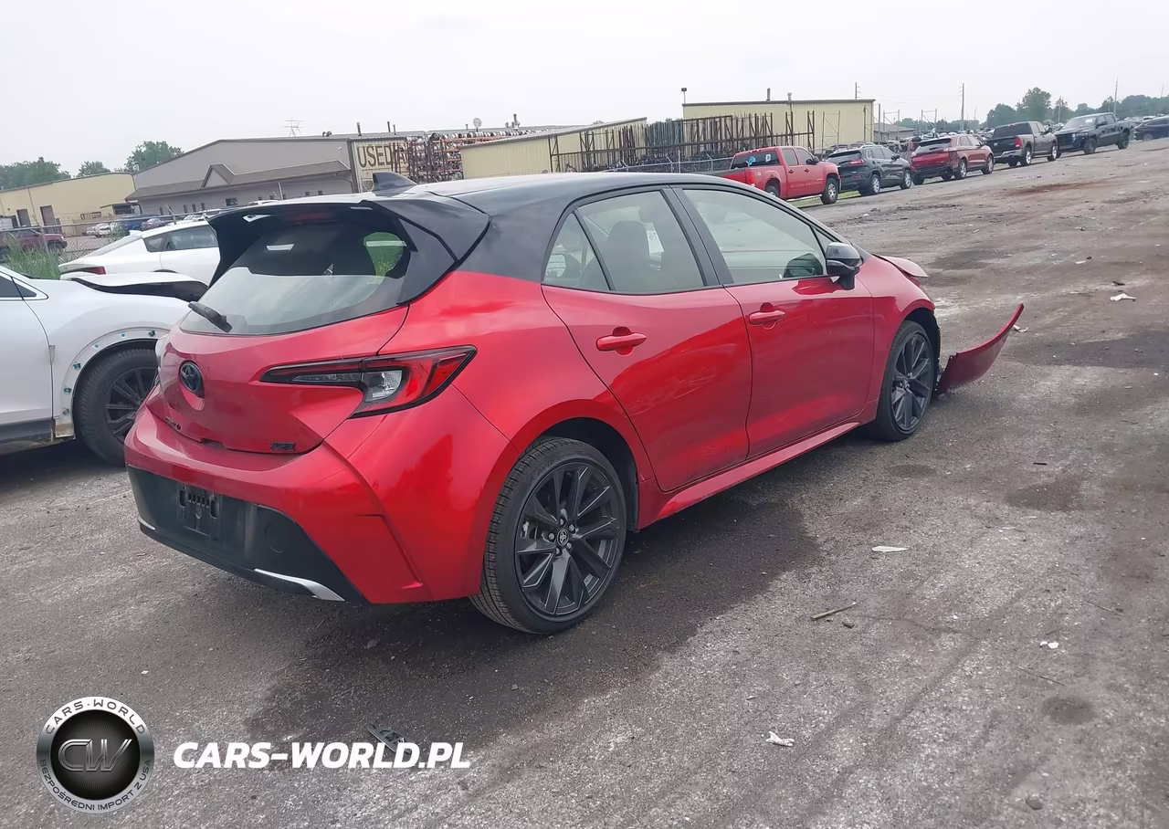 2025 Toyota Corolla Xse VIN:JTNC4MBE5S3246976 - 4