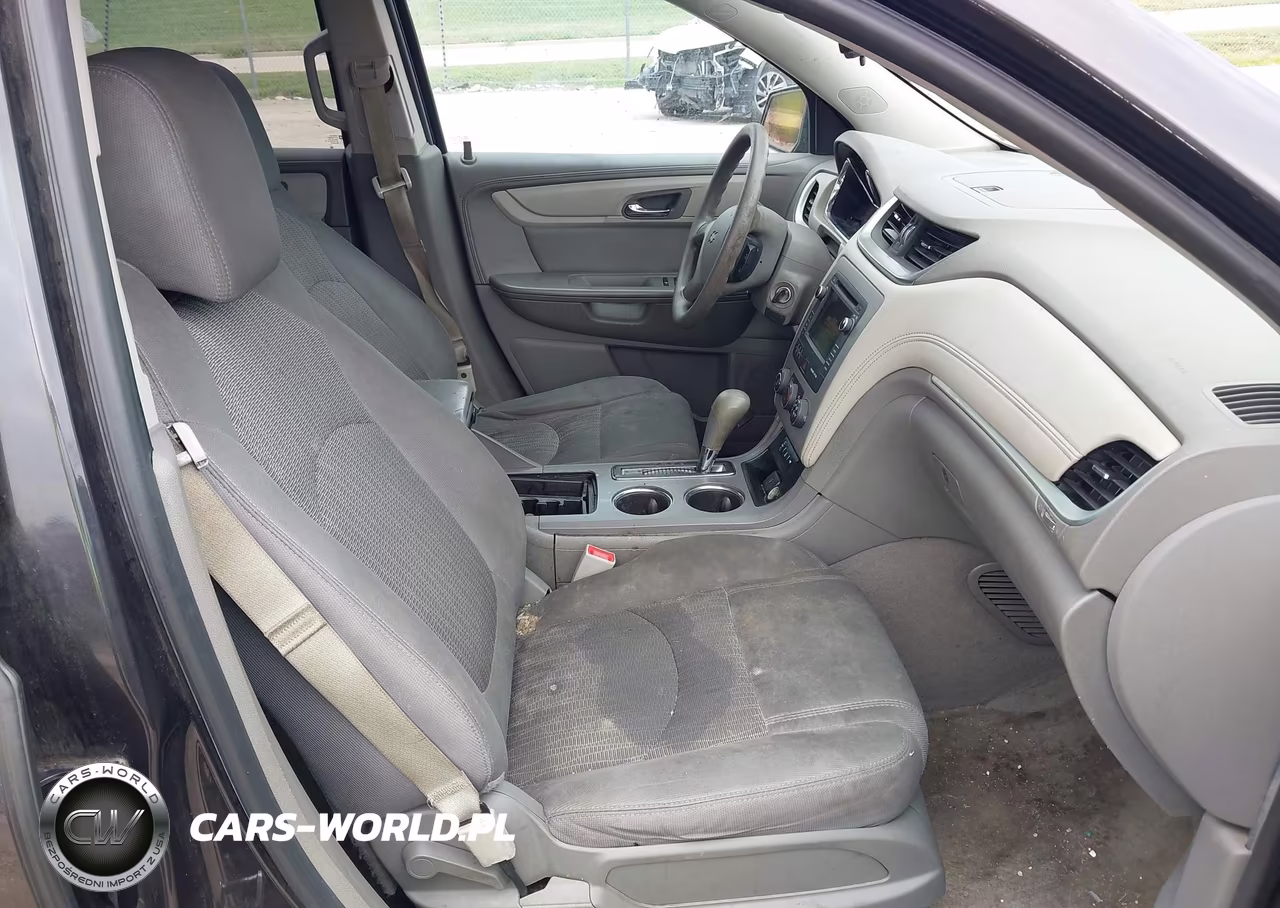 2016 Chevrolet Traverse Ls VIN:1GNKVFED1GJ203225 - 5
