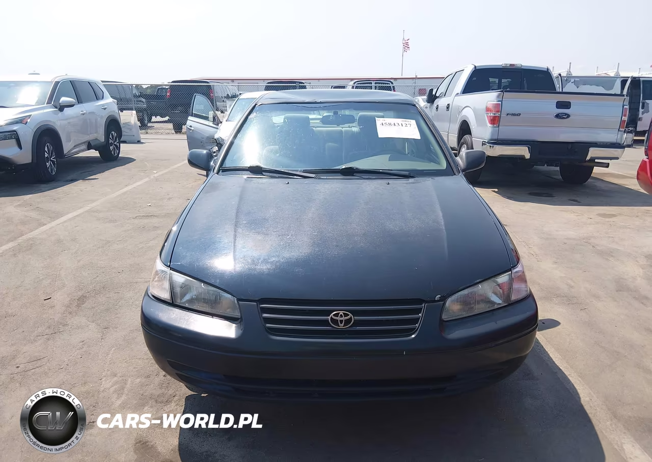 1999 Toyota Camry Le VIN:4T1BG22K9XU615630 - 12