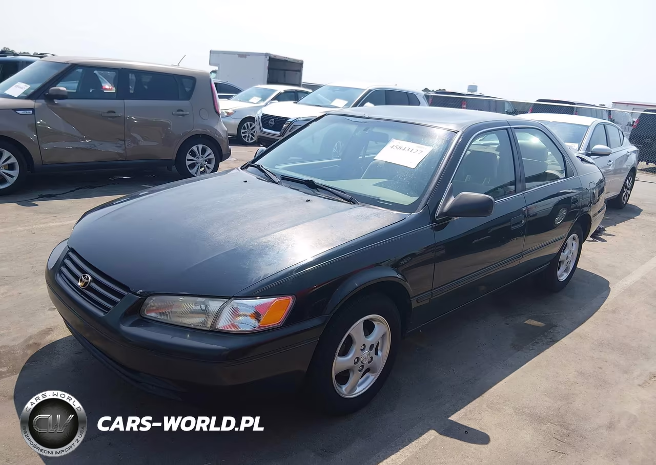1999 Toyota Camry Le VIN:4T1BG22K9XU615630 - 2