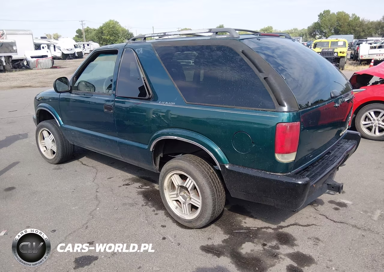 1996 Chevrolet Blazer VIN:1GNCT18W3TK107496 - 3