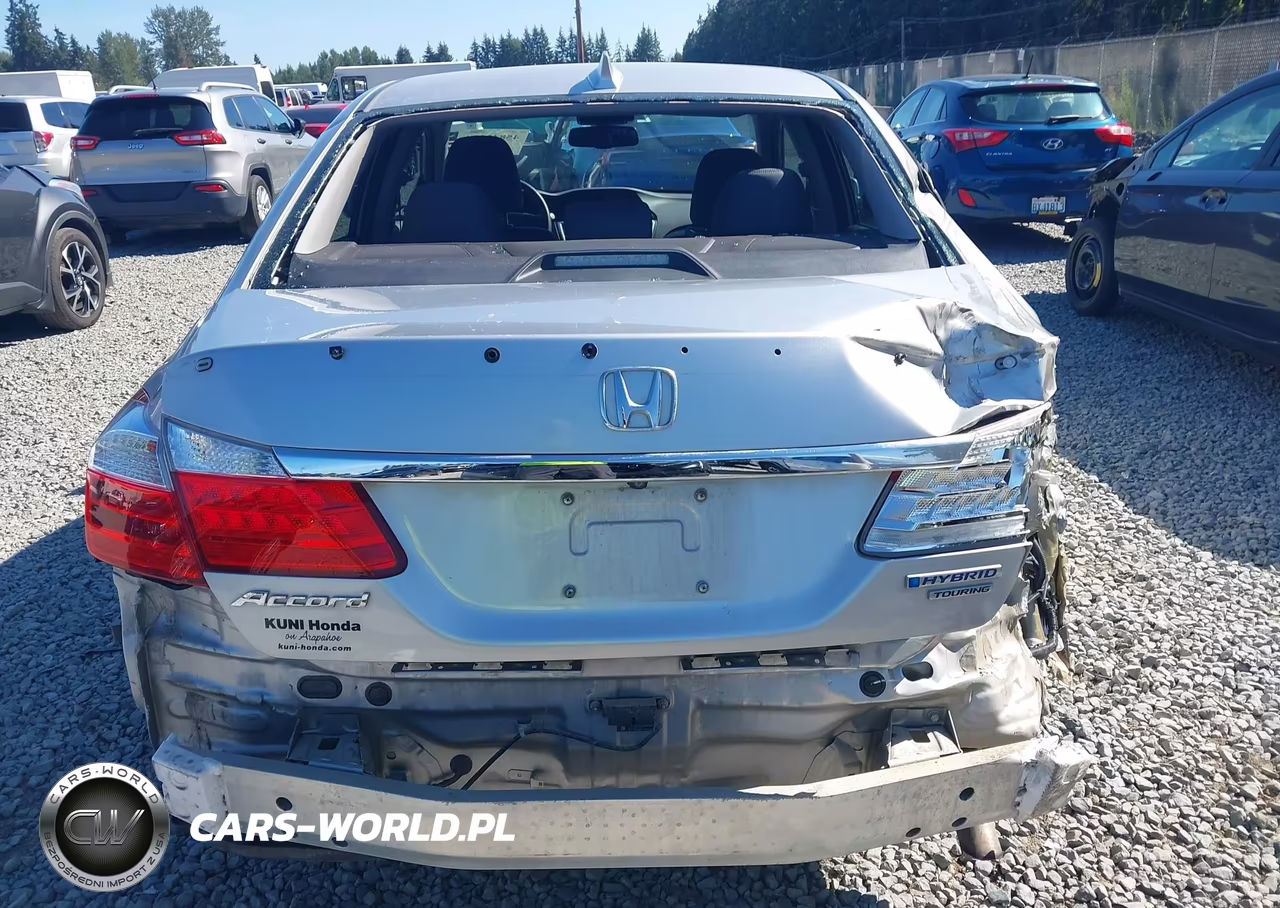 2015 Honda Accord Hybrid Touring VIN:1HGCR6F79FA012937 - 17