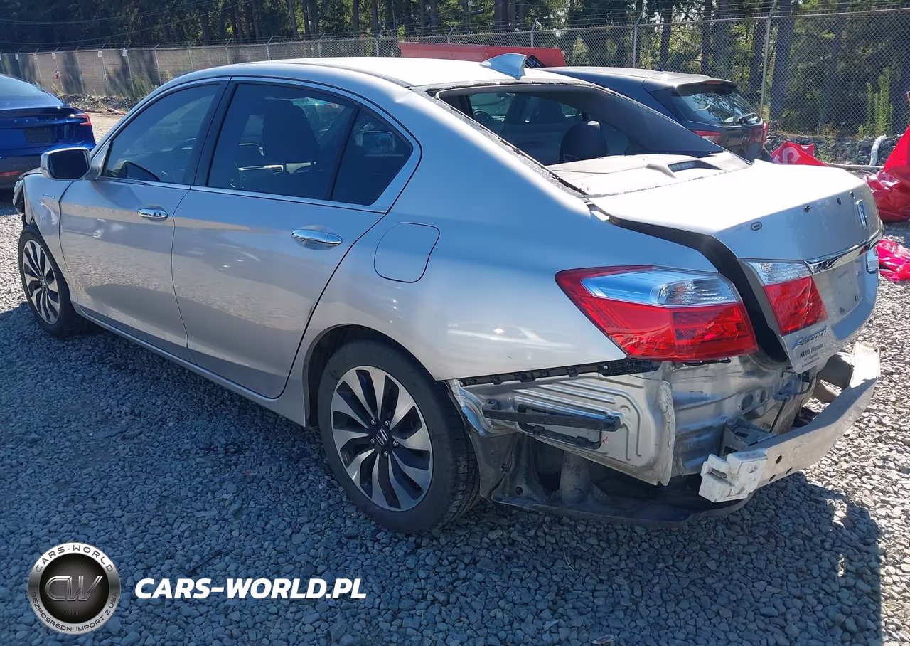 2015 Honda Accord Hybrid Touring VIN:1HGCR6F79FA012937 - 3