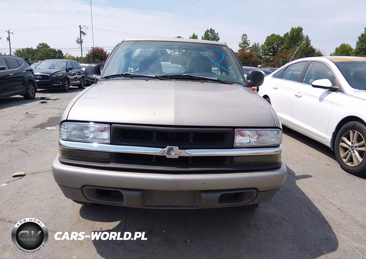 1998 Chevrolet S-10 Ls VIN:1GCCS1443W8172303 - 13