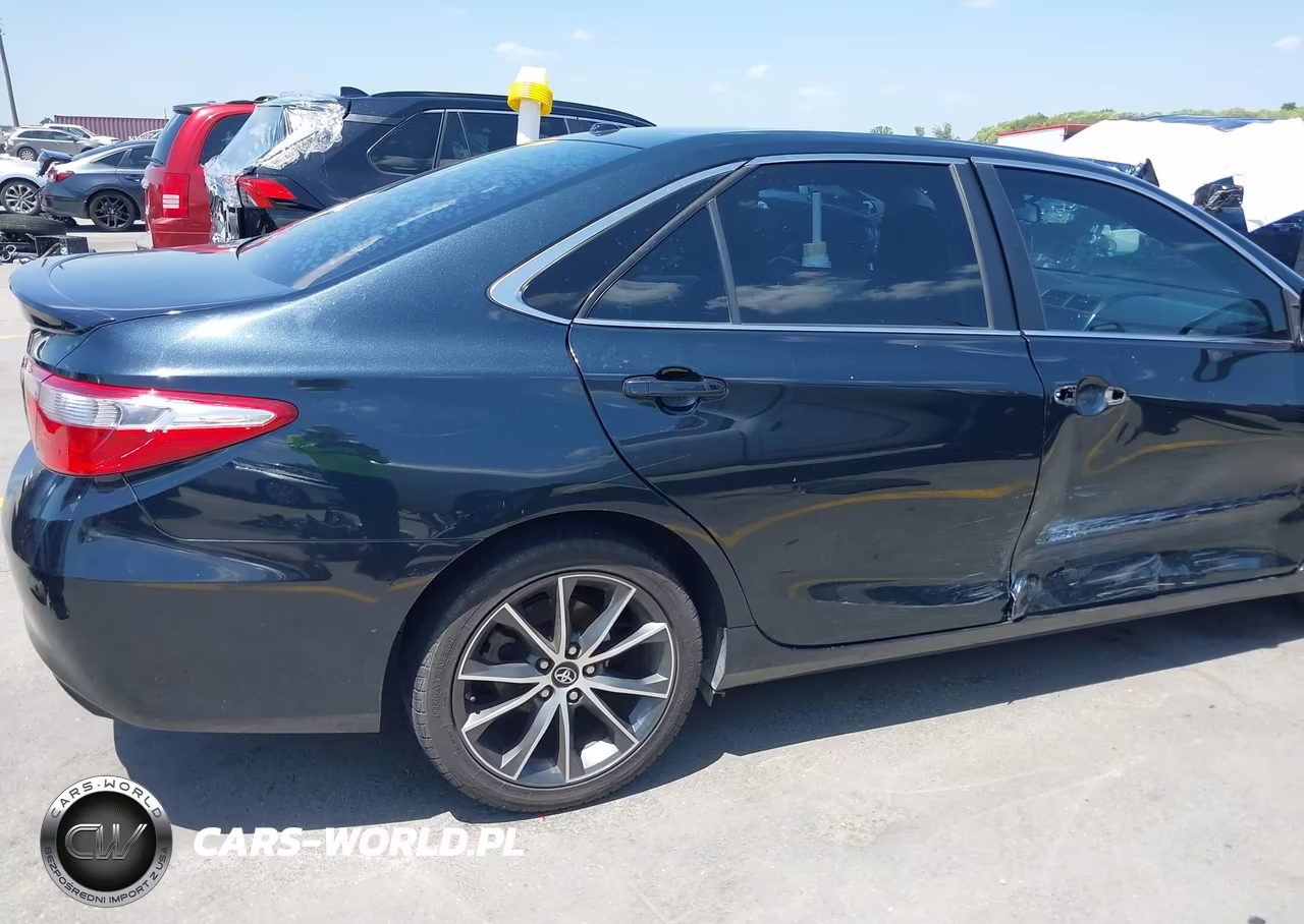2017 Toyota Camry Xse VIN:4T1BF1FK0HU411968 - 17