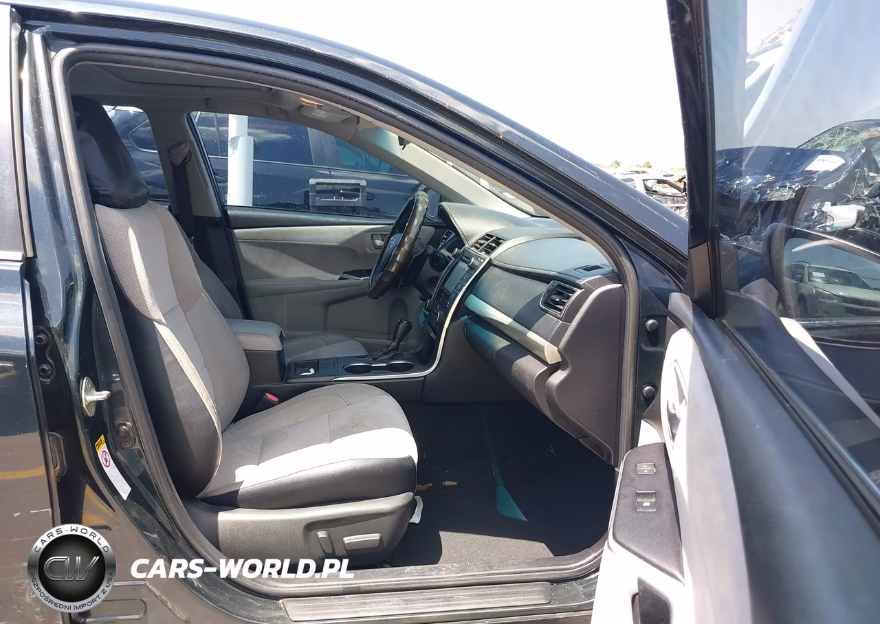 2017 Toyota Camry Xse VIN:4T1BF1FK0HU411968 - 5