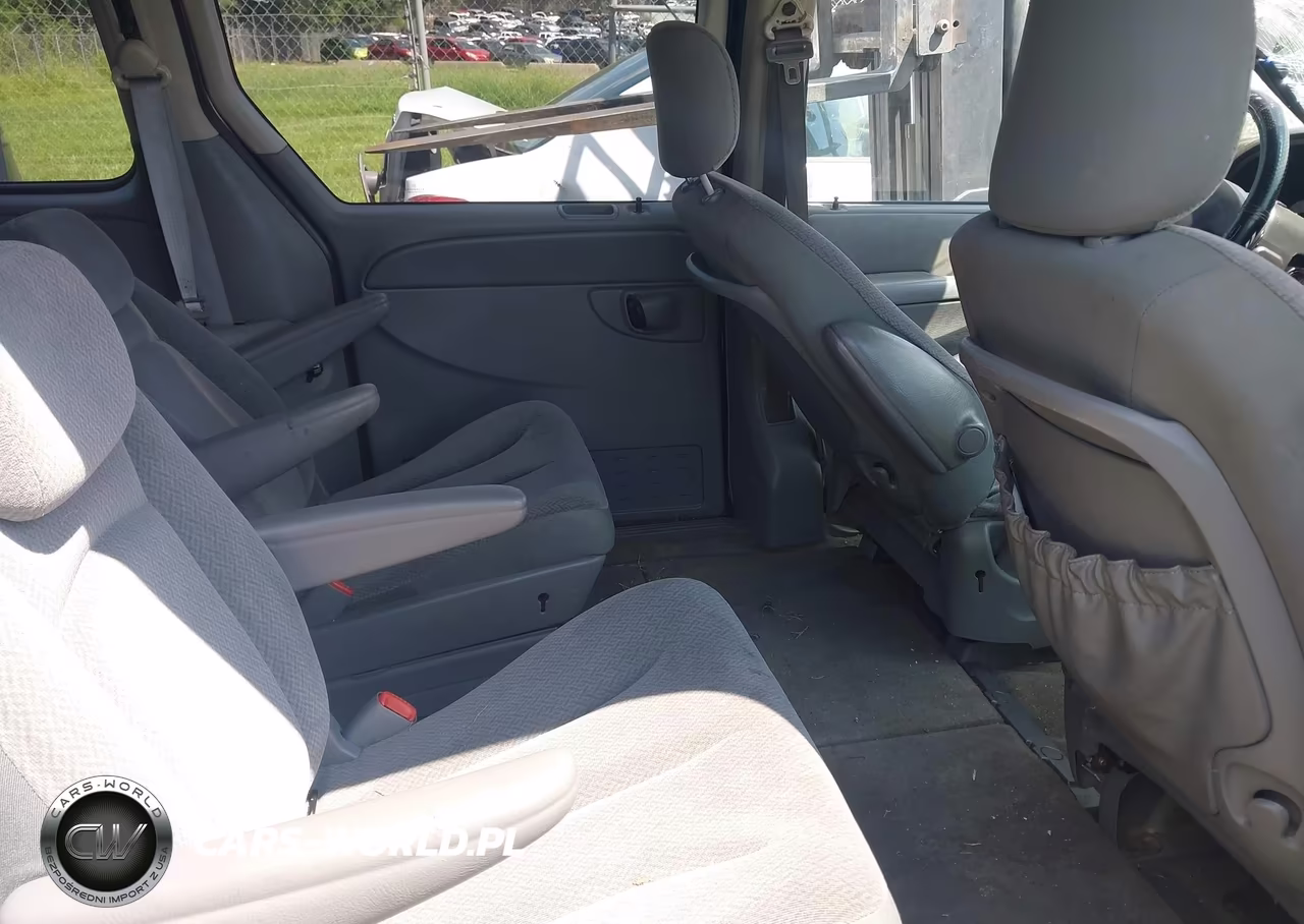 2005 Dodge Grand Caravan Sxt VIN:2D4GP44L95R596683 - 8